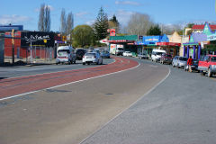 
Main Street, Kawakawa, with the railway running up the middle, September 2009